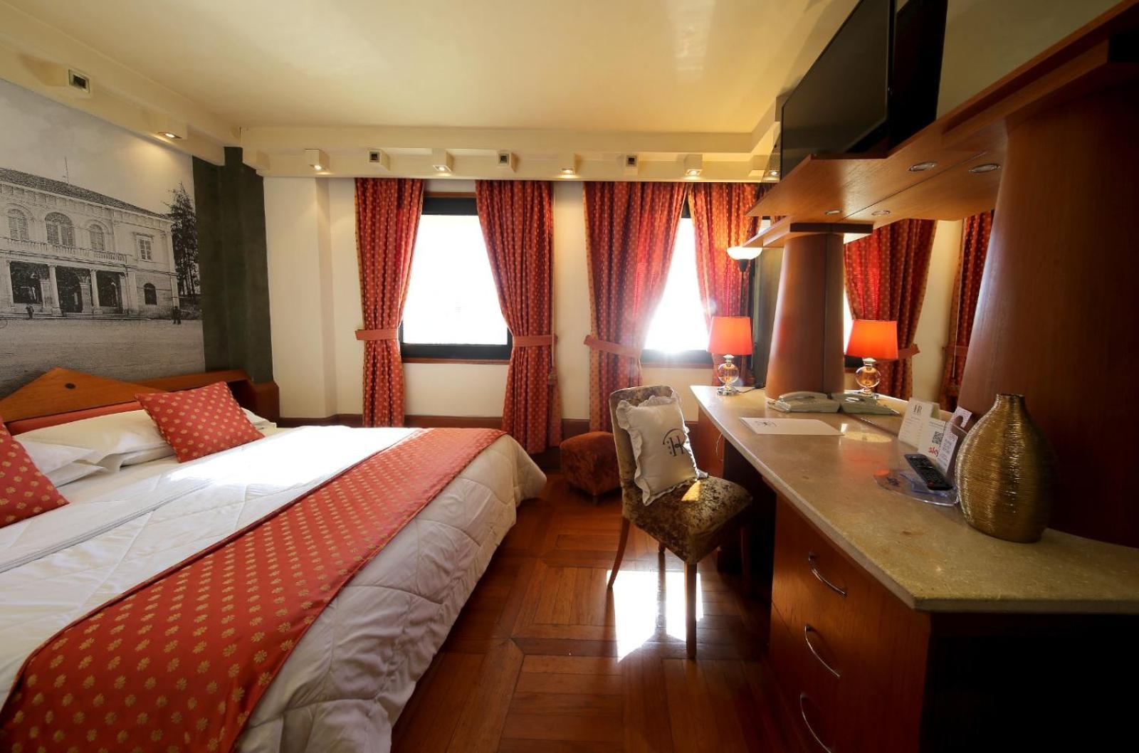Hr Hotel Monfalcone Eksteriør bilde