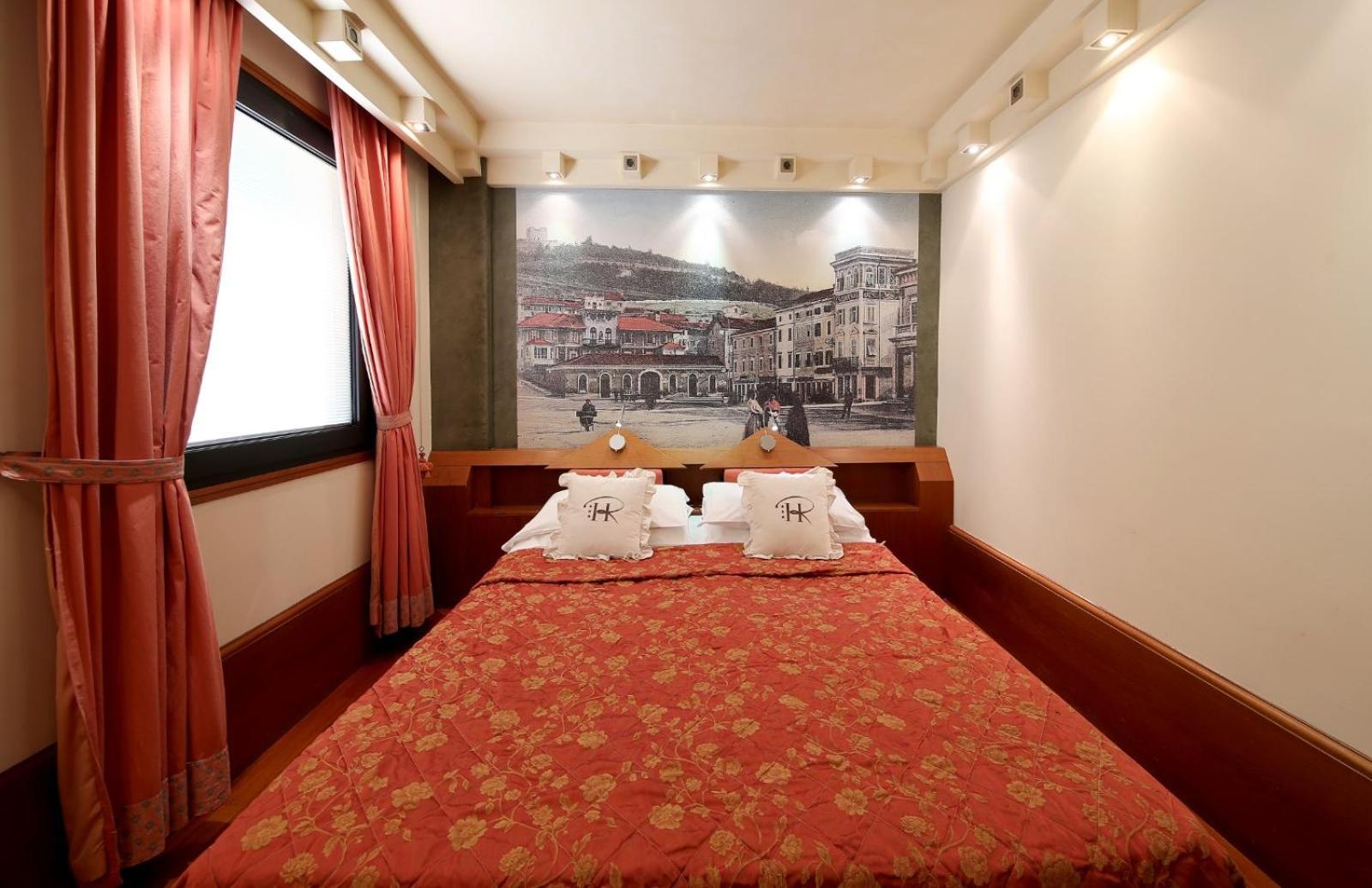 Hr Hotel Monfalcone Eksteriør bilde