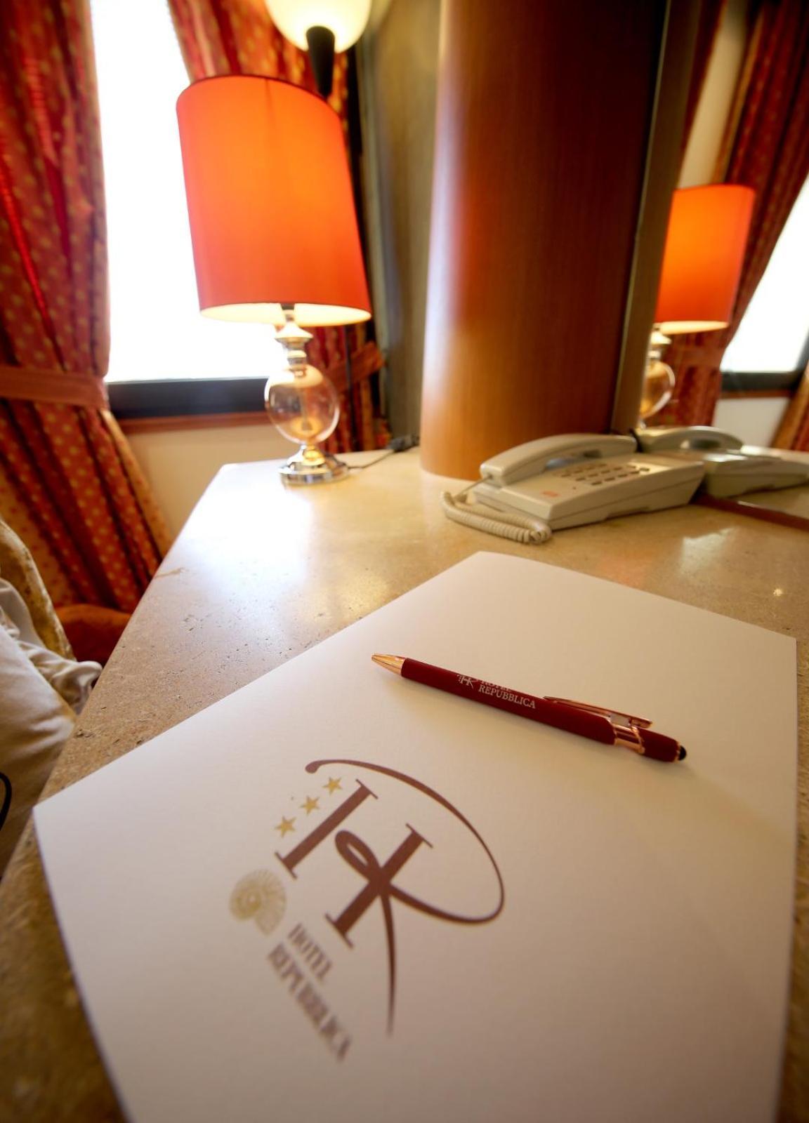 Hr Hotel Monfalcone Eksteriør bilde