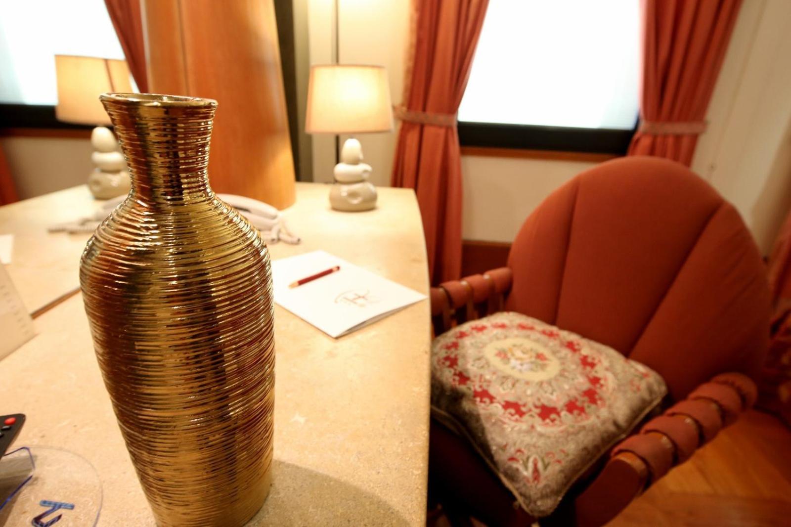 Hr Hotel Monfalcone Eksteriør bilde
